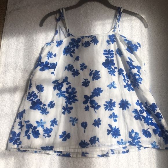 Old navy flowy tank top - Picture 2 of 2